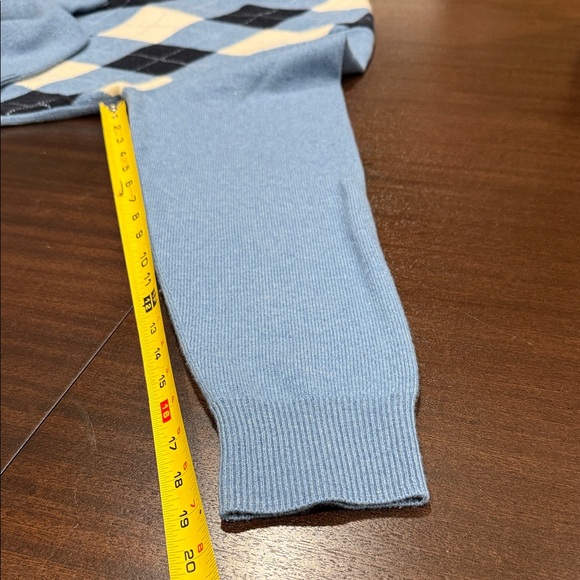 Brooks Brothers Blue and Cream Argyle V-Neck Sweater - Picture 8 of 9